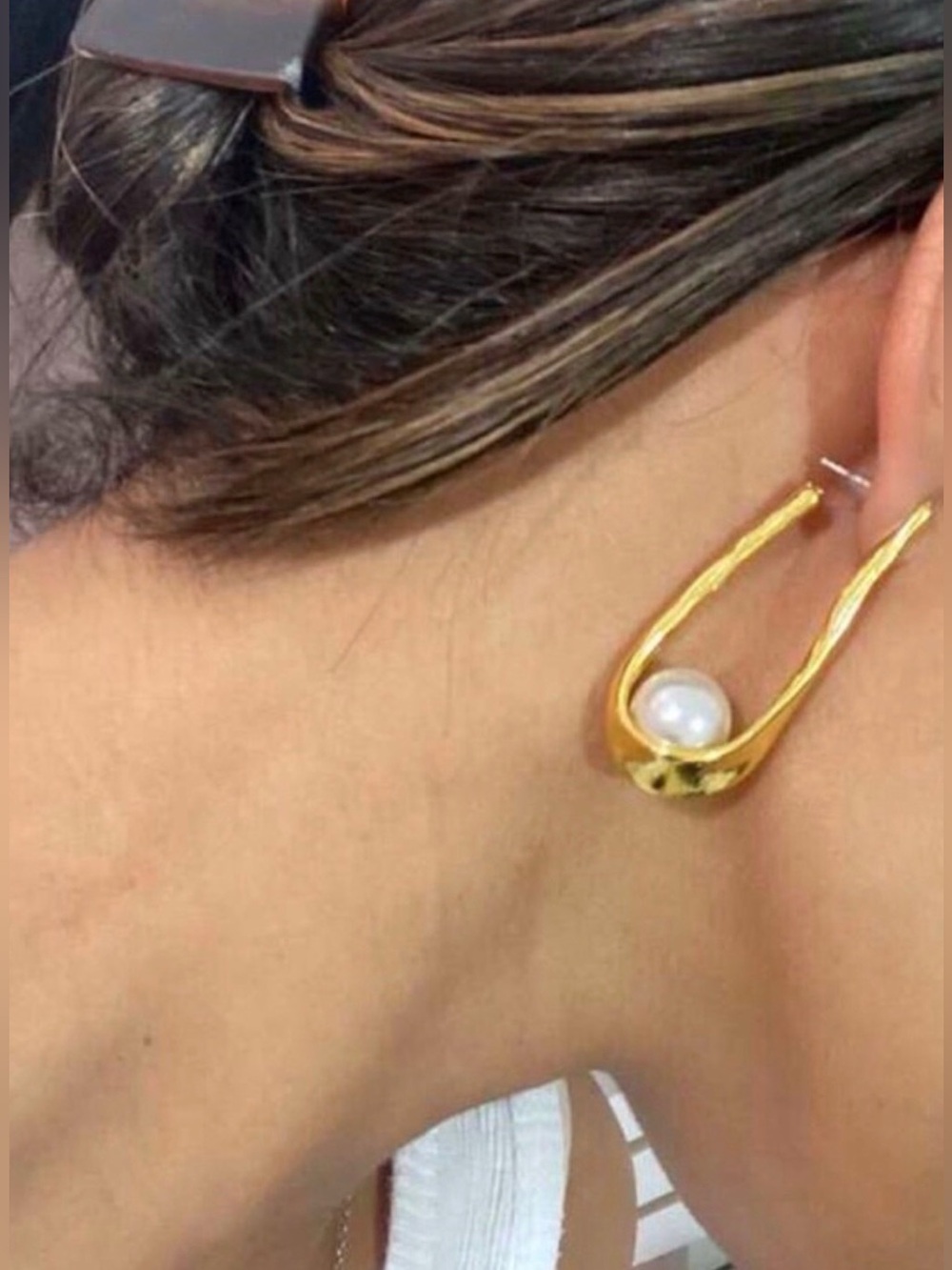 New Anthropologie Pearl Vintage Hoop Earrings - Picture 15 of 16